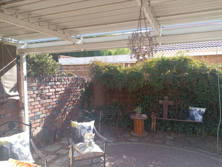 2 Bedroom Property for Sale in Pellissier Free State